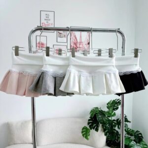Chân váy nữ xếp ly có 4 màu: trắng, xám, đen, hồng