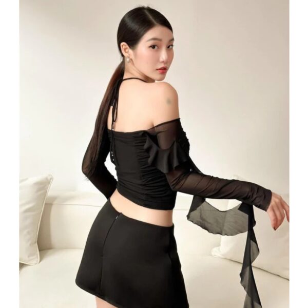 Áo croptop tay dài lưới dún ngực và eo - The Reborn Collection - CoBaShop