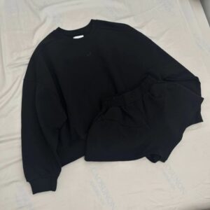 Áo Sweater Nỉ Chân Cua Thêu Chữ Form Boxy Đi Viền 2 Bên (2 SIZE) - CoBaShop