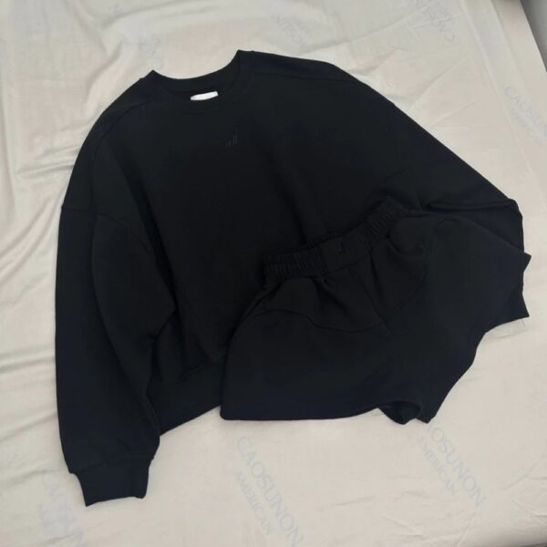 Áo Sweater Nỉ Chân Cua Thêu Chữ Form Boxy Đi Viền 2 Bên (2 SIZE) - CoBaShop