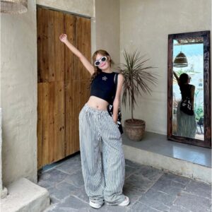 Quần dài kẻ sọc STRIPE PANTS ống rộng phong cách streetwear - CoBaShop
