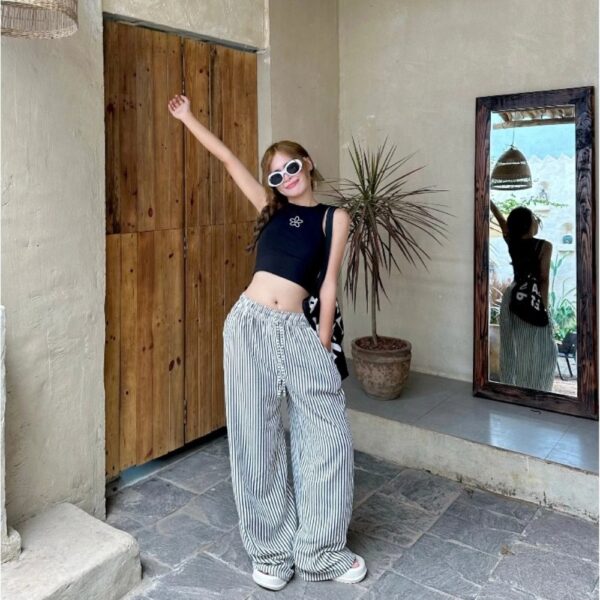 Quần dài kẻ sọc STRIPE PANTS ống rộng phong cách streetwear - CoBaShop