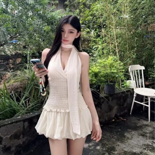 Đầm body cổ yếm cột nơ hở lưng dáng bí phồng nhún eo có quần rời - CoBaShop